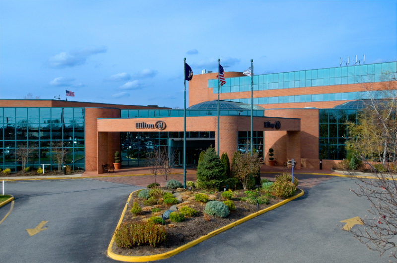 Picture of the front of the Huntington Hilton